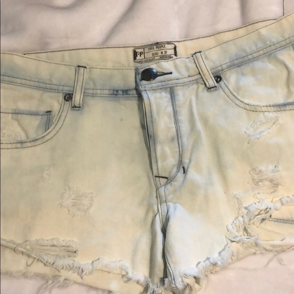 Free People denim shorts - Picture 1 of 3